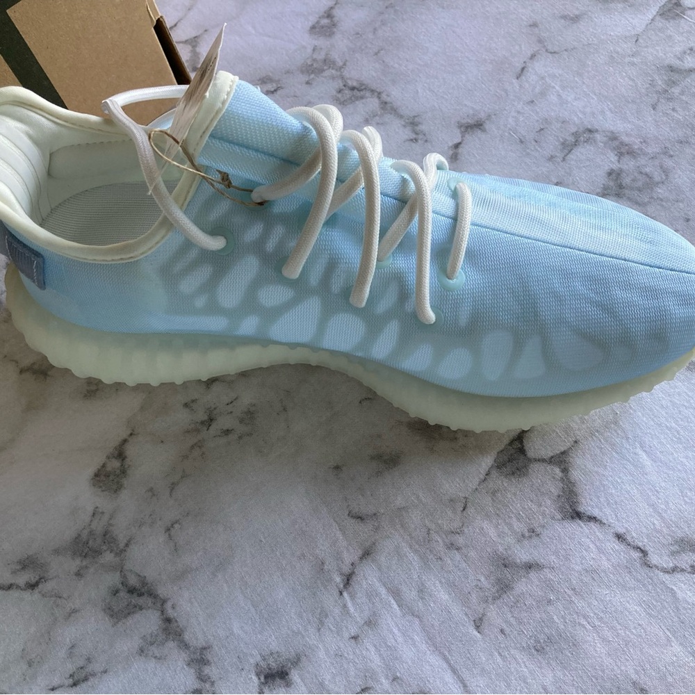 Yeezy boost 350 V2 shoe mono ice size 9 - Picture 10 of 10
